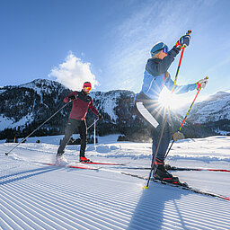 Langläufer auf der Loipe der Gnadenalm