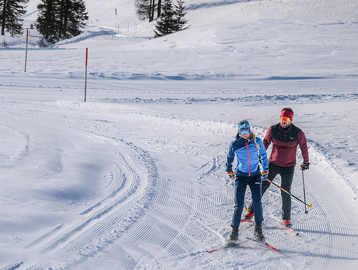Langläufer auf der Loipe der Gnadenalm