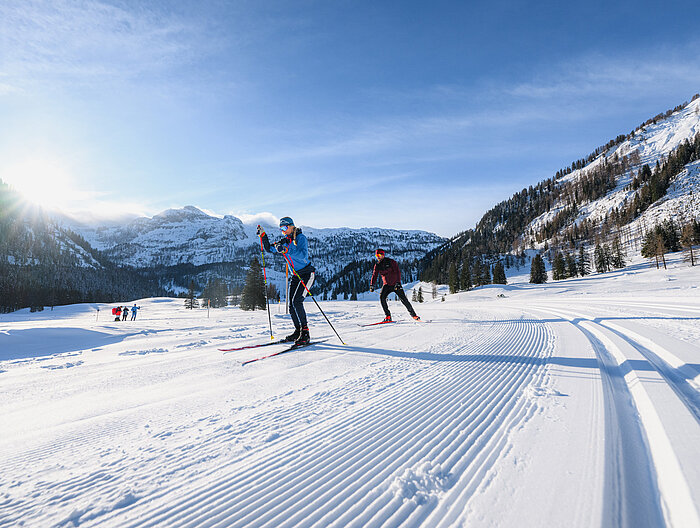 Langläufer auf der Loipe der Gnadenalm